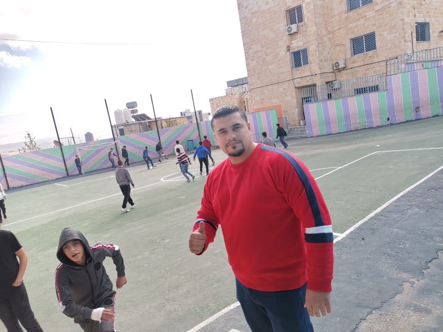 Kaptnali123's tweet photo. الدنيا ثلاثة أيام، الأمس: عشناه ولن يعود، اليوم : نعيشه ولن يدوم، الغد : لا ندرى أين سنكون، فصافح وسامح ودع الخلق للخالق فأنا وأنت وهم ونحن راحلوون، فمن أعماق قلبك سامح من أساء إليك.
جمعه مباركه على الجميع بالخير واليمن والبركات ✋ 💓 🤗 https://t.co/jbNQaA5sFP