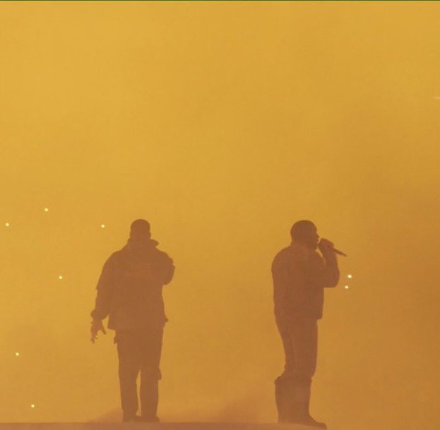 smokinlakerpack's tweet photo. HISTORY #KanyeDrakeIMAX #Drake #Kanye https://t.co/qVwLOhtePc