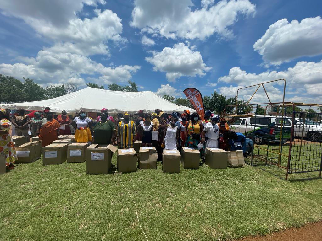 SesegoFound's tweet photo. Each ECD Centre receive an early Christmas gift from Busch Vacuum South Africa (Pty) Ltd (SA and Germany Foundation). Thanks to 
Sean Pieterse, Nico Kekana,Collete Anema and the rest of the @BuschVacuum team for making all this possible.

#digitaltransformation #digitalskills https://t.co/txrO0ntE4H