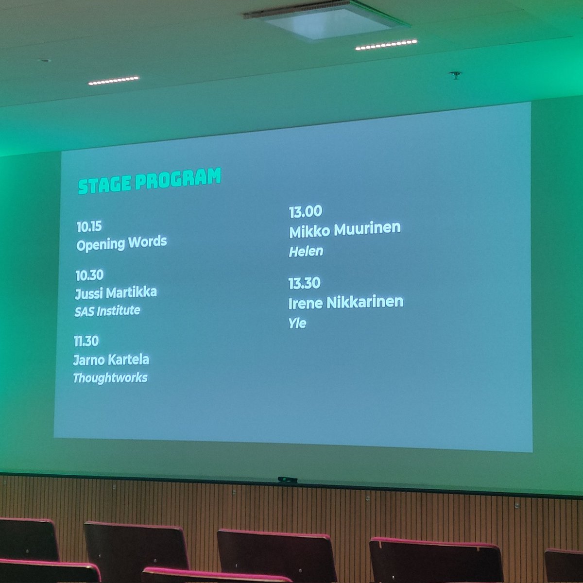 heldata2021's tweet photo. #heldata2021 doors are open! People are already pouring in and chatter is starting to fill up Messukeskus Siipi! 

Remember to follow #heldata2021 on social media for updates during the day.  

Our program starts at 10.15 with opening words! https://t.co/4qHE4wv3JT