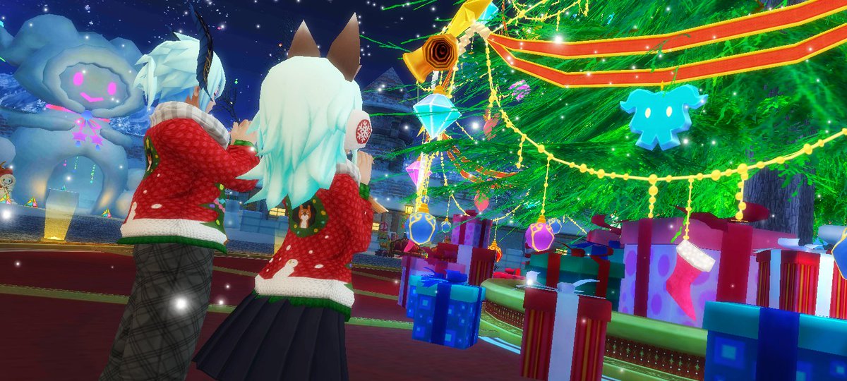 Emiya026's tweet photo. Ho Ho Ho! Although character  Santa🎅 is a bit scared but This is a Christmas event once again  🎁🎁🎁~ https://t.co/Edu903OOW7