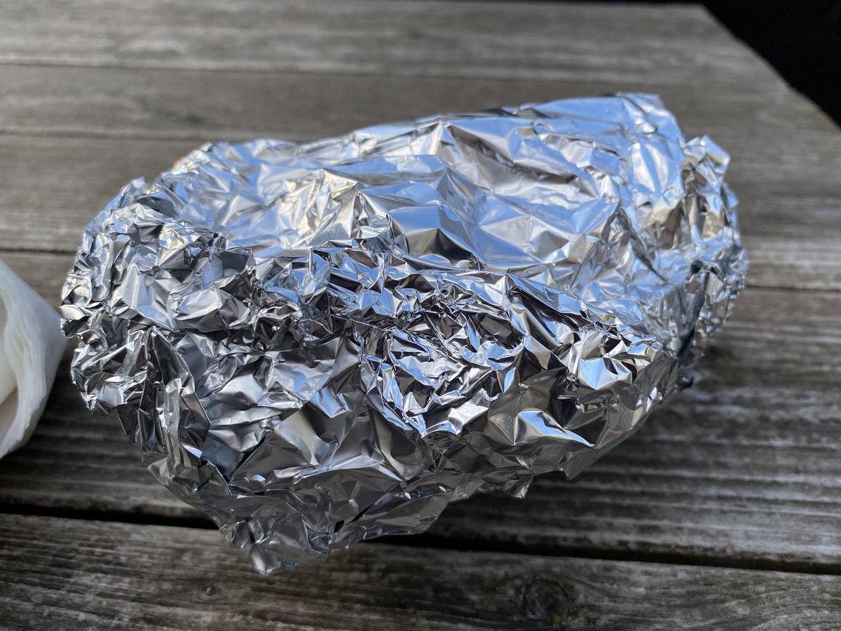 Tried the <a href="/BombersCardiff/">Bomber's Sandwich House</a> Festive Bunny bowl (their Hoagie but what if hungrier option) thanks to Ed’s review
Absolutely &amp; eye popingly amazing with quality trimmings
They’ve tables outside too which helped getting this one down though it comes carefully wrapped in foil to go 😋