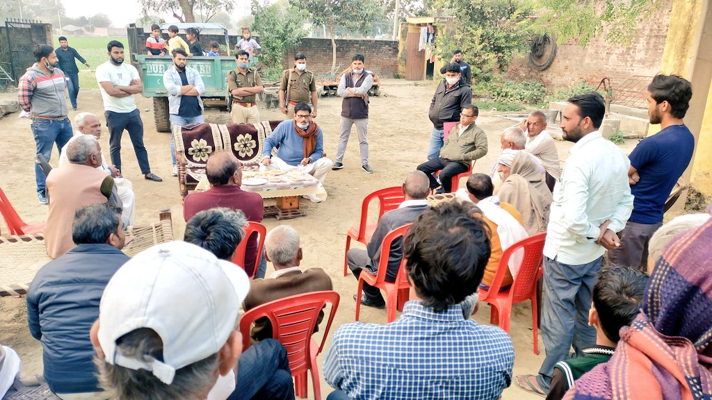 DhirendraGBN's tweet photo. जनसंवाद, दूगली। #MLAJewar
#Dugli https://t.co/coyAtUt7sx