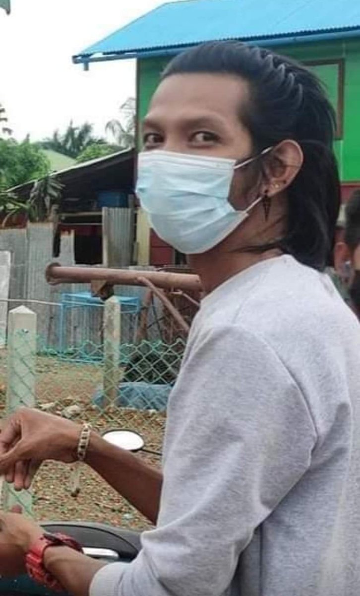 m_krl1's tweet photo. Ko Thura Zaw, Ko Soe Thet Zaw and Ko Khant Nyi Nyi Thant, who were abducted on Mar29 in #Dawei city were sentenced to one year in prison under sections by SAC respectively on Dec9. The condition of Ma Nyo Mar Oo who was abducted along with them isn't still known. #FckTheLaw https://t.co/mBD39WAfWI