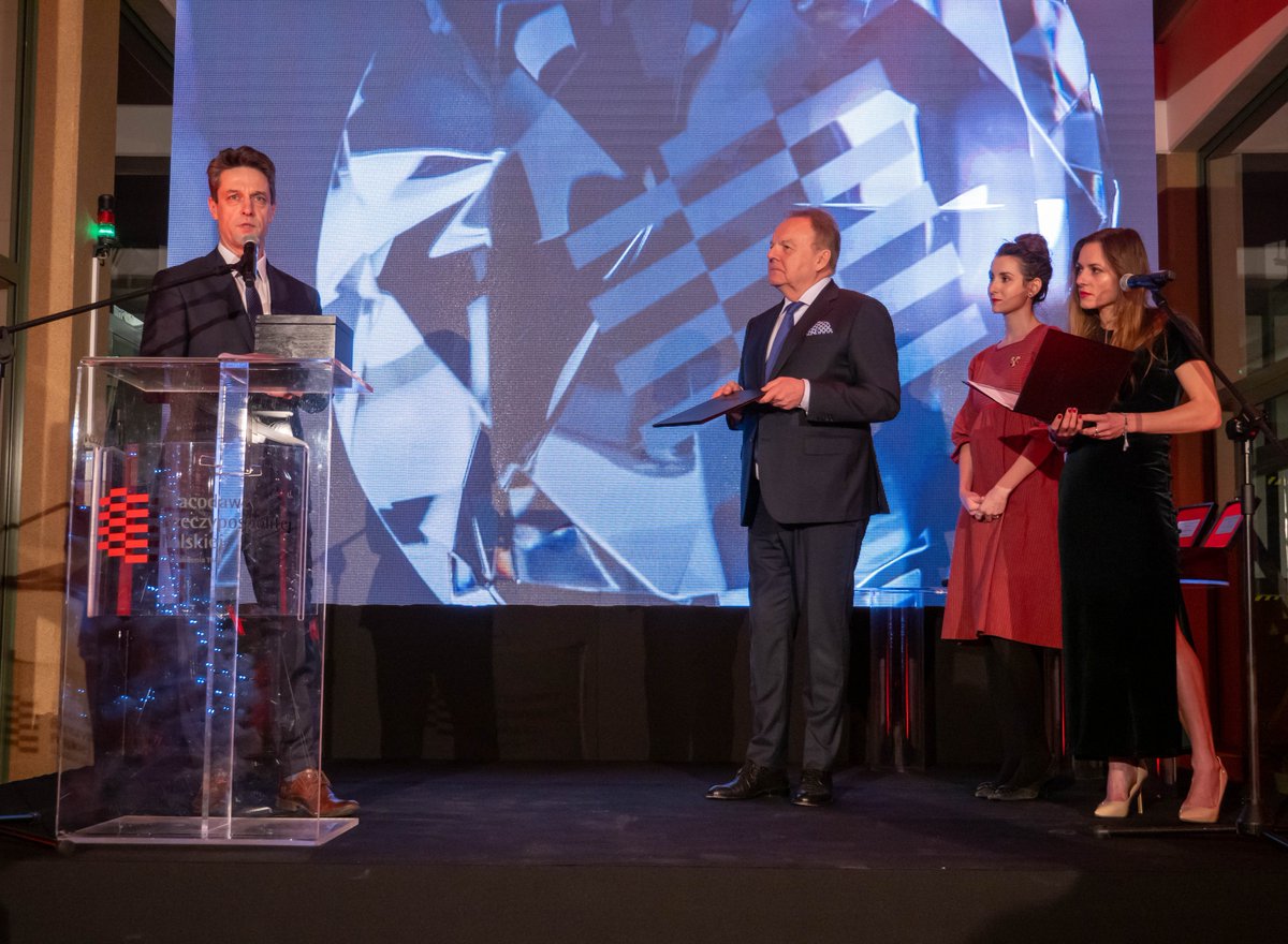 applia_pl's tweet photo. Wojciech @KoneckiWojciech Prezes Zarządu APPLiA Polska otrzymał Optimusa 2021, nagrodę przyznawaną przez @PracodawcyRP.
Więcej na: https://t.co/J40rz1D6ux
#agd #applia #optimus #pracodawcyrp https://t.co/m3leP7tL17
