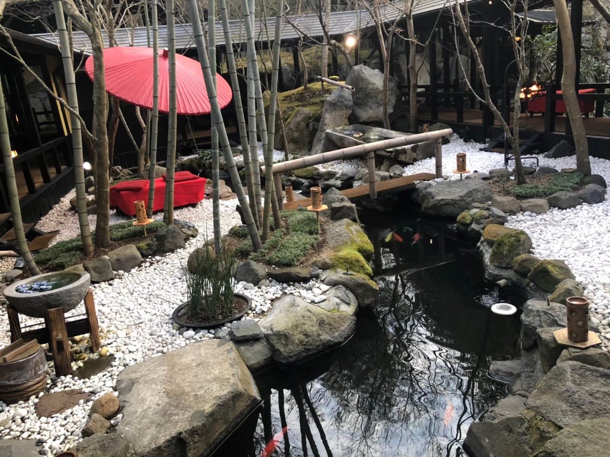11_rrnn_'s tweet photo. 旅館が大好きで九州のいろんな旅館行ったけどやっぱり断トツで熊本の「竹ふえ」が一番🎋お部屋、アメニティ、お料理、サービス全て格別！何より竹に囲まれて入るお風呂は本当に感動です🥺♨︎お風呂の中でお酒やアイスが食べれるのも最高すぎて…早くまた行きたいな♡♡ https://t.co/FmFrBi5ACH