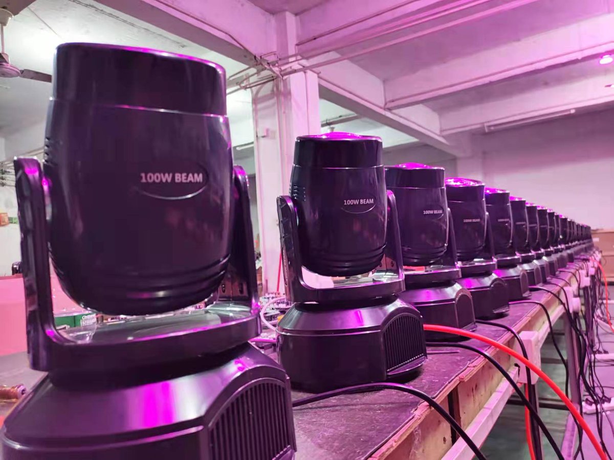 30units 100W LED MOVING HEAD/KTV pro lights has been shipped to the PANYU
#events #eventos #sonidos #sonido #staging #prolights #ktvlights #entertainment #100Wledbeam