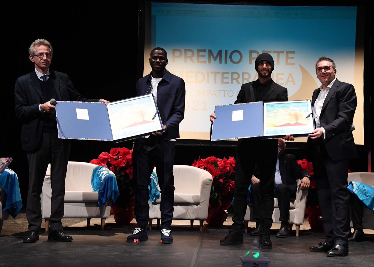 GhoulamFaouzi's tweet photo. Grazie 🙏🏾

#FG31 #PremioReteMediterranea 💚💙 https://t.co/jUjm4Fb9mk