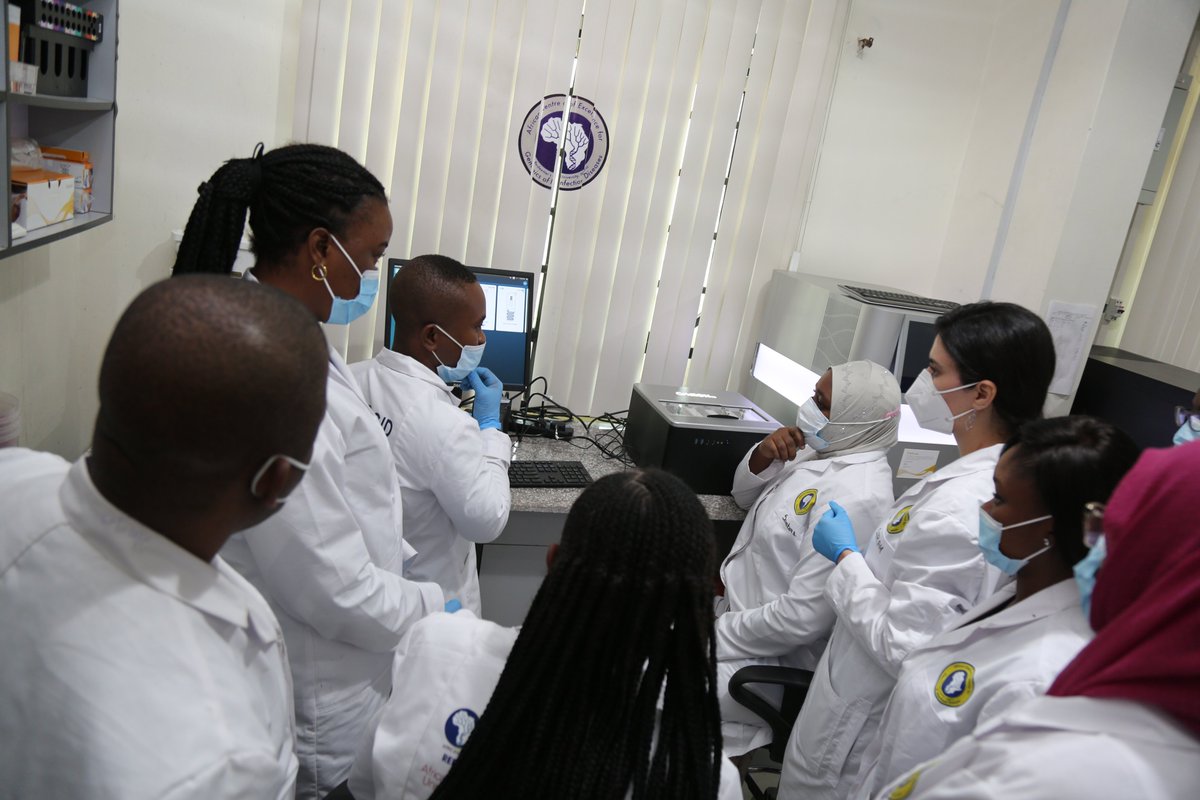 acegid_igh's tweet photo. Yesterday, participants at our #NGSTraining continued their sequencing effort using technologies from @illumina and @nanopore 

@Chlo57462827 @lameqM https://t.co/5cpxp1IqPV