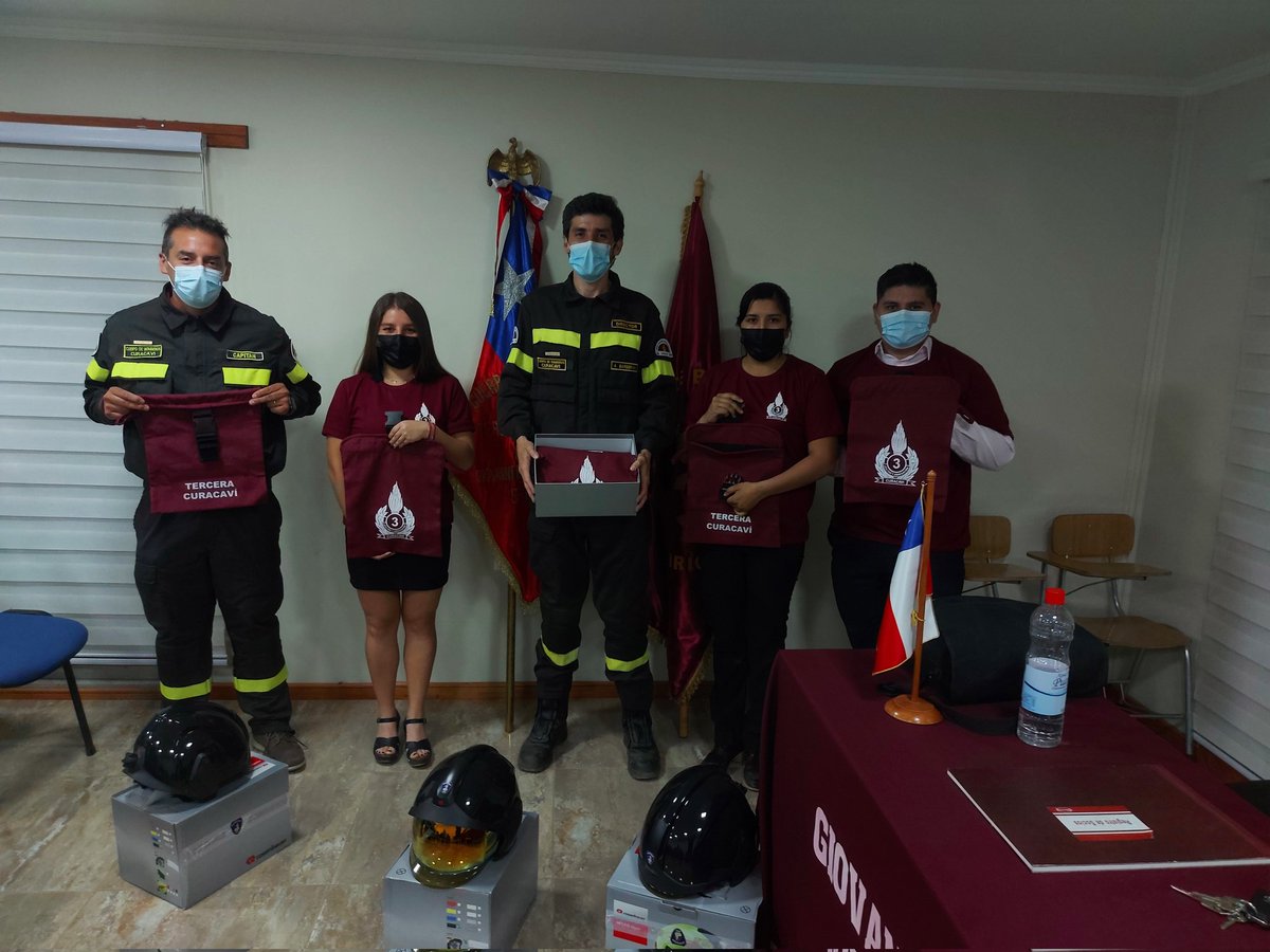 En reunión del día de ayer 09-12-2021, se aceptaron a 3 nuevos Bomberos a la casa T3rcerina. Luego de haber cumplido con su paso por la EFB, le damos la bienvenida con Tr3s aplausos a,
Srta. Paula Serrano Duarte
Srta. Claudia Álvarez Fierro
Sr. Cristian Serrano Vásquez
👏👏👏