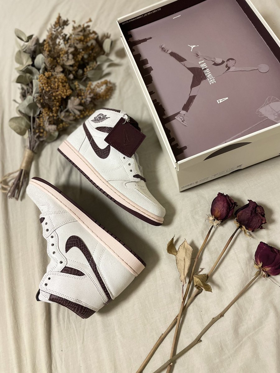 ___my0819's tweet photo. A MA MANIERE AJ1🥀

大切な1足が増えました。
大事に大事に履きたいと思います🥰

年内スニーカー買い納め👟
4月からスニーカー買い始めて、たくさんのかわいくてカッコいいスニーカーに出会えて幸せです◎ https://t.co/73HVCReKF5