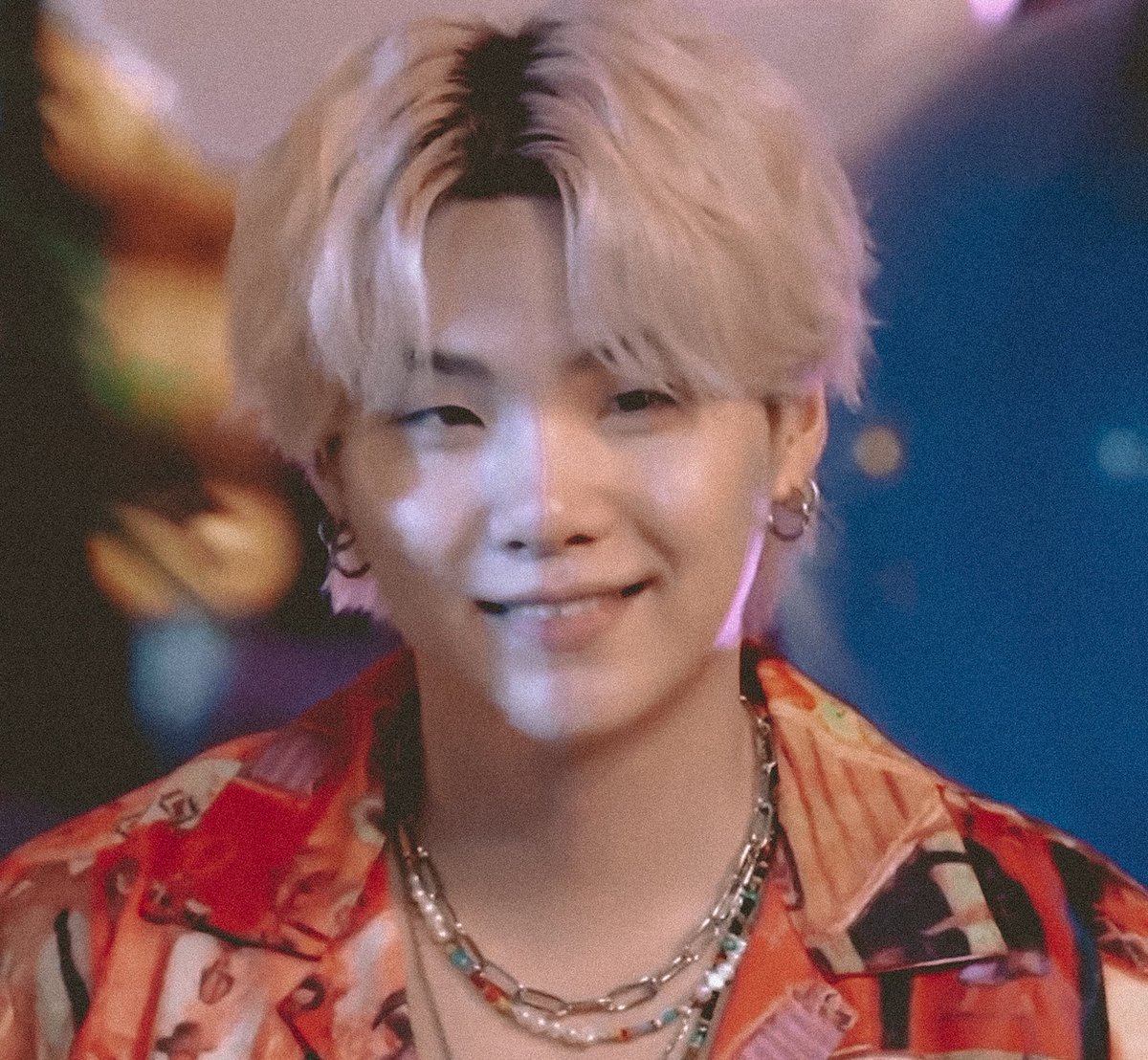 agustdfms's tweet photo. prettiest #suga ♡ https://t.co/0c4VIYGE4u