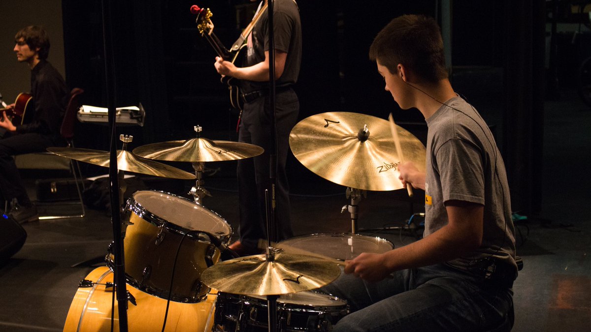 BVUMusic's tweet photo. Join Variety Pack, the BVU Contemporary Rock Ensemble, in concert on Friday, December 10, 2021 in BVU's Anderson Auditorium. 

Doors open at 6:30 p.m. Concert begins at 7:00 p.m.

Photo Credit: @jacksontrotman 

#BVUMusic #BeaversBuild #BuildDreamCreate #RockEnsemble https://t.co/E0A7myEaA0