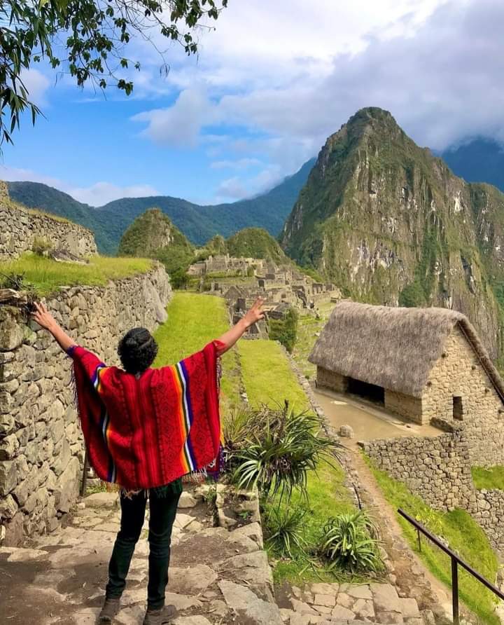 ValichaT's tweet photo. #Machupicchu | Un día lleno de emociones 😊

.
📷: @Cervantes.por.todas.partes
 #visitaperú #peru #machupicchu #maravillasdelmundo #turismo #Cusco #Valicha #vacaciones #CuscoValicha #ValichaTravel https://t.co/oCCs7m8CS6