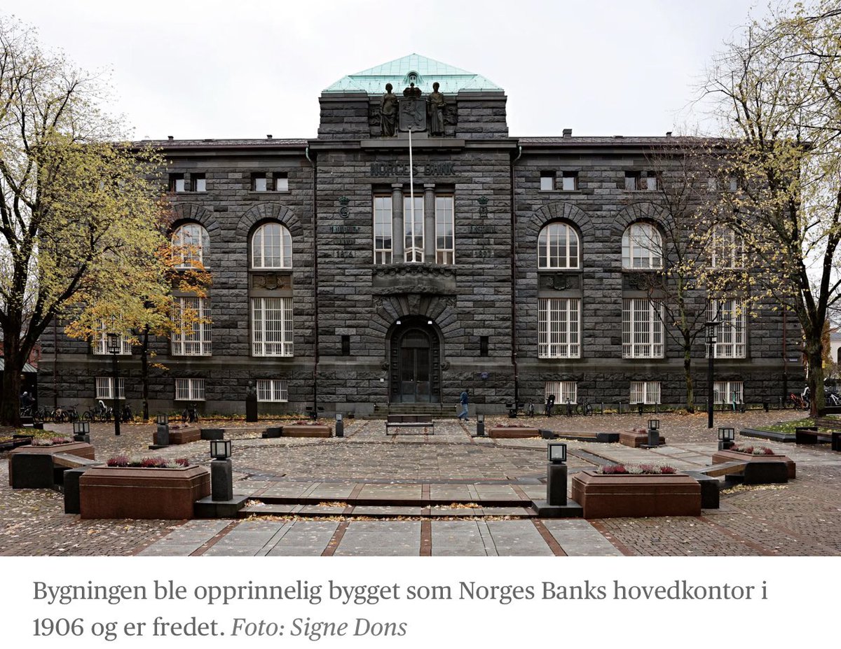 Arkitektstudentene til Bankplassen ?? https://t.co/PsuEojVPxa https://t.co/p4vk5bBIDk