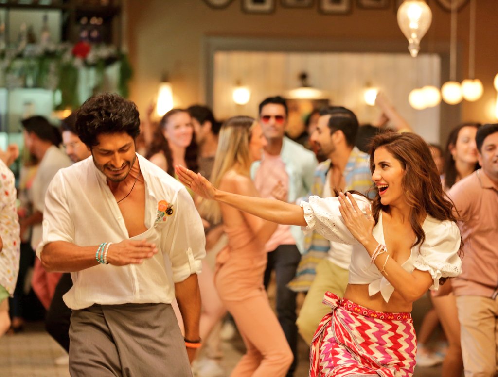 Vidyut! Happy Happy Birthday Sanki Boy! 
May the coming year be filled with more Successes, Love, Laughter, Shayari and ofcourse Pyramids ke Chakkar!😉🤫😜
P.S. I trained like <a href="/VidyutJammwal/">Vidyut Jammwal</a> to pin down Vidyut Jammwal! Hahahah!😎🤣
BIG HUG!
Love &amp; Luck Always!🤗💖