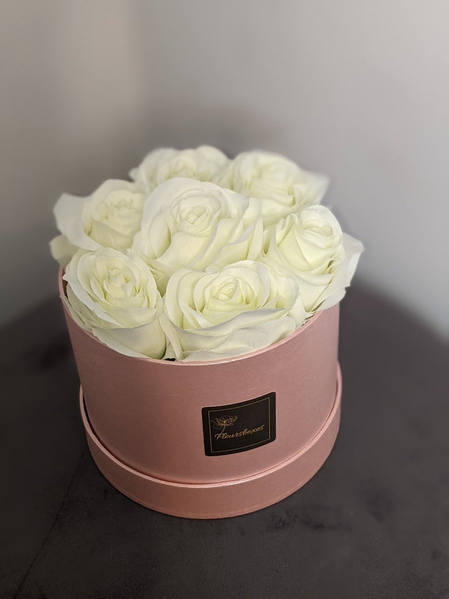 fleursboxes's tweet image. Have you got your Christmas presents sorted?