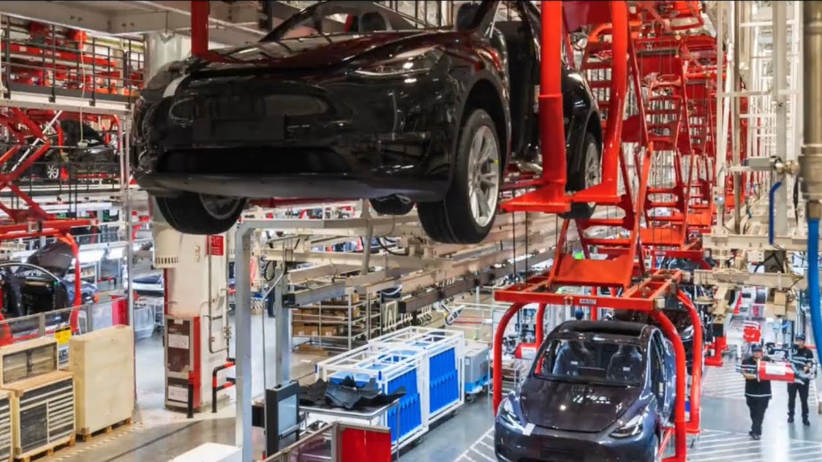 JasonYangSHA's tweet photo. Go Tesla！
Tesla's "excellent" law of cost control!
https://t.co/zht3vHwIY9 https://t.co/BCMBIn6sFx