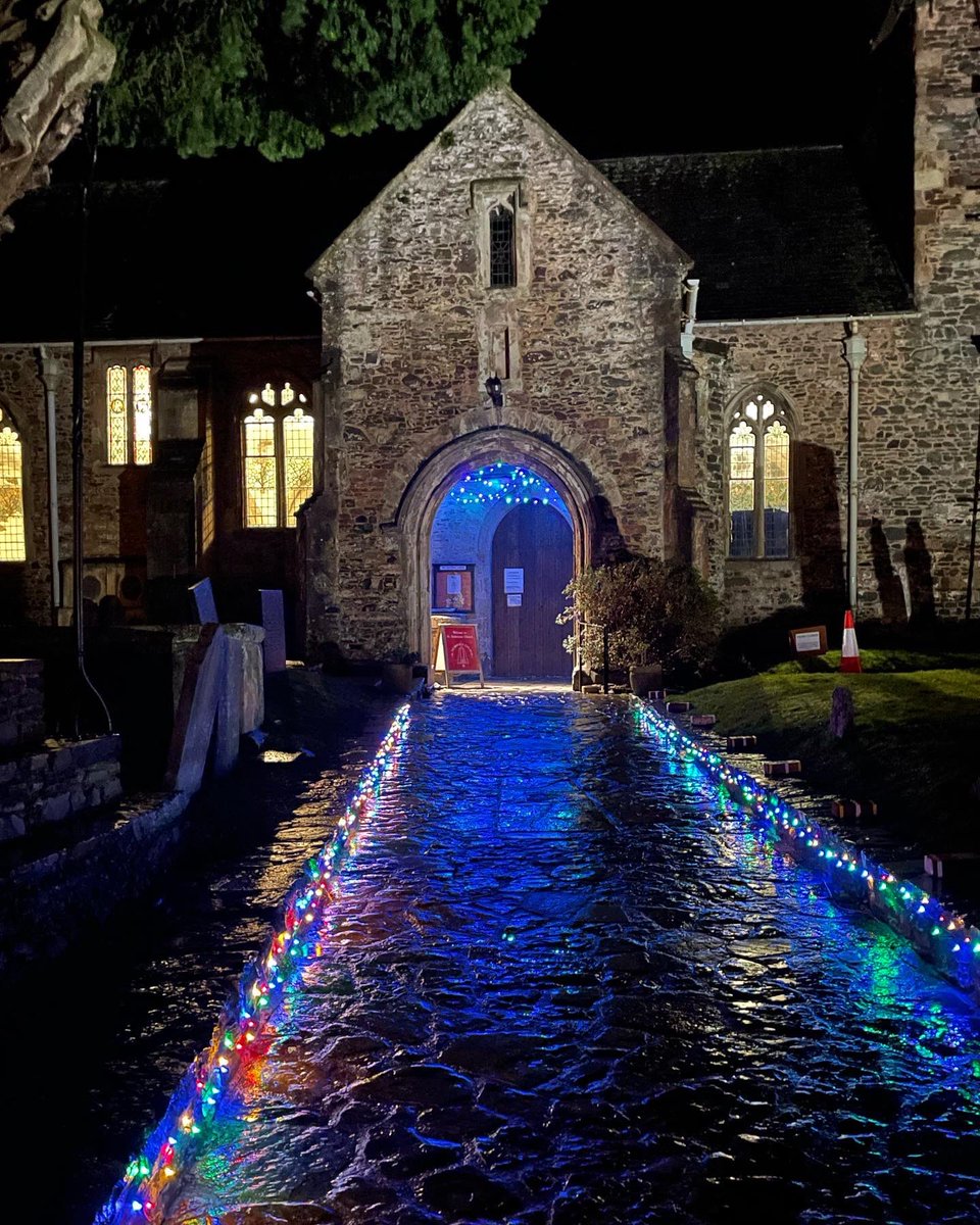 Discover Porlock tweet media