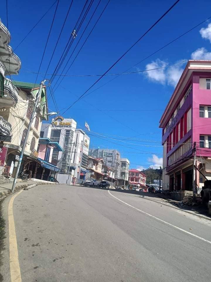 seriouslyaoony's tweet photo. Dec10, residents of #Hakha, Chin State, took part in a #SilentStrike against the military rule. #SilentStrike #OurCityOurRules #Dec10Coup  #WhatsHappeningInMyanmar https://t.co/OuBQUNlo6p