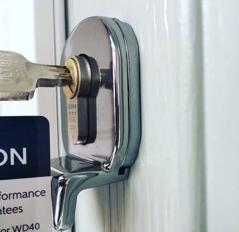 UltionLock's tweet photo. “It’s not only the perfect choice but the safest”.
This is what @SignatureHiLtd say about Ultion Lock and Ultion Smart :
We couldn’t agree more with them.
If you’re choosing home security, choose Ultion.
#UltionSmart #UltionLock https://t.co/OwzqU92gOc