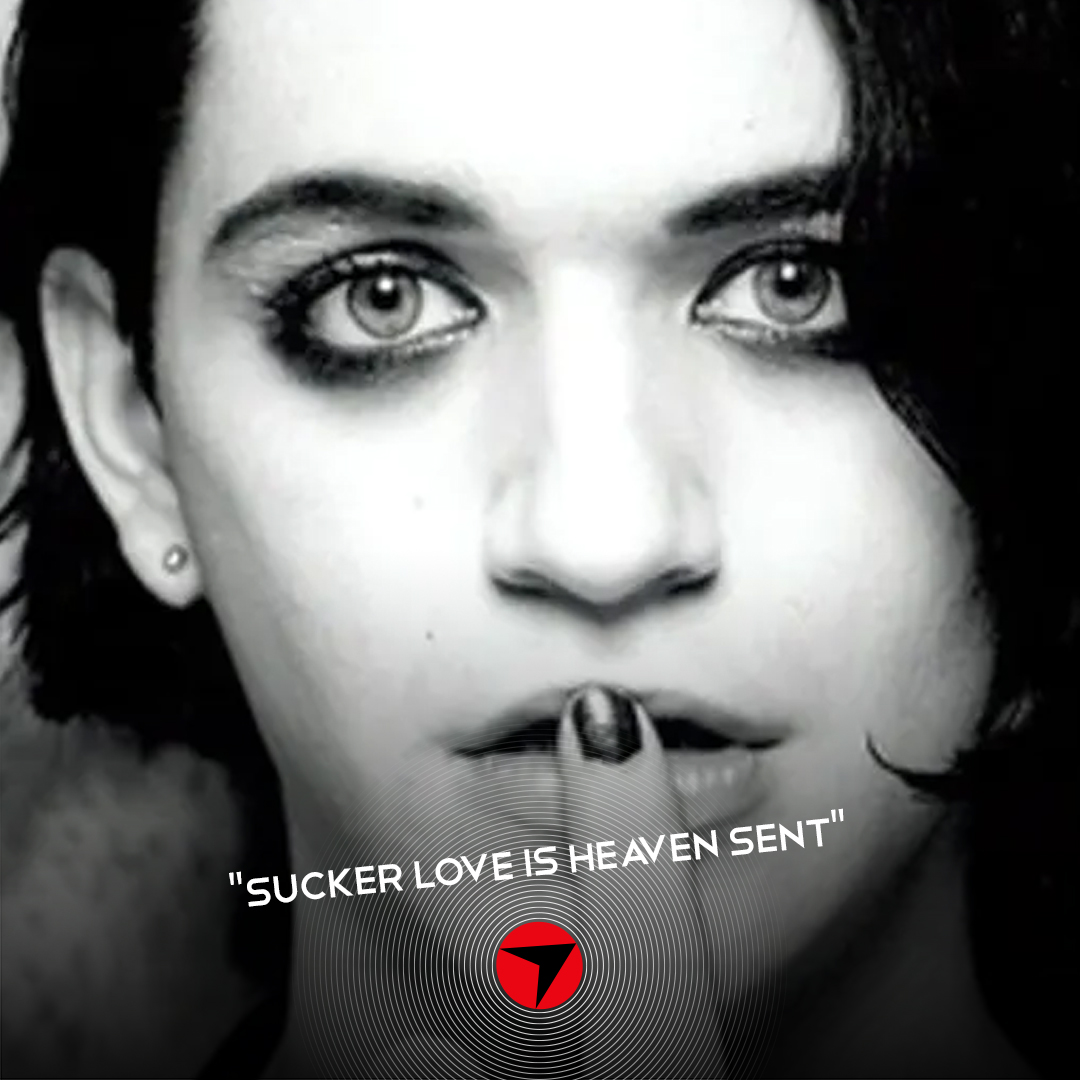 Happy Birthday Brian Molko ! 
49 anni oggi per il leader dei Placebo     