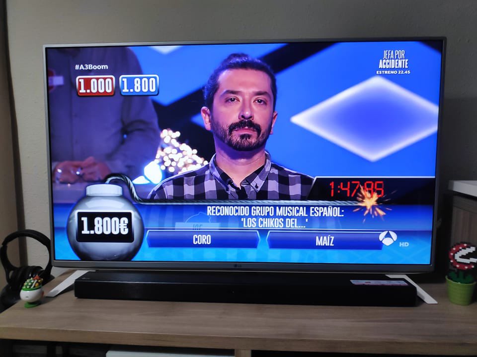 chikosdelmaiz's tweet photo. Mola. Pero hubiera molado más grupo de origen vasco que da ignominiosos conciertos. https://t.co/oowQmpkoQB