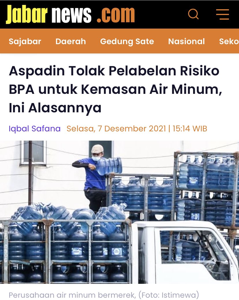 Negara lain sdh lama menerapkan aturan ketat soal minuman dalam kemasan plastik, tapi bagaimana dg Indonesia?

Saat aturan kemasan air minum dlm plastik mau dilabeli terkait risiko paparan senyawa kimia BisphenolA (BPA), eh malah ada yg nolak demi kepentingan bisnis?🤦‍♂️