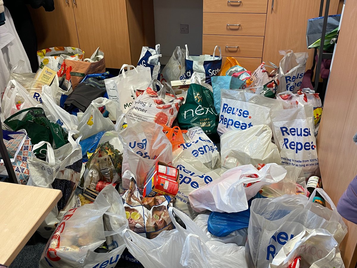 UGSFoodTech's tweet photo. What amazing generosity we have had from our pupils and their families today who made donations to our food bank collection. https://t.co/I9DWaavNlH