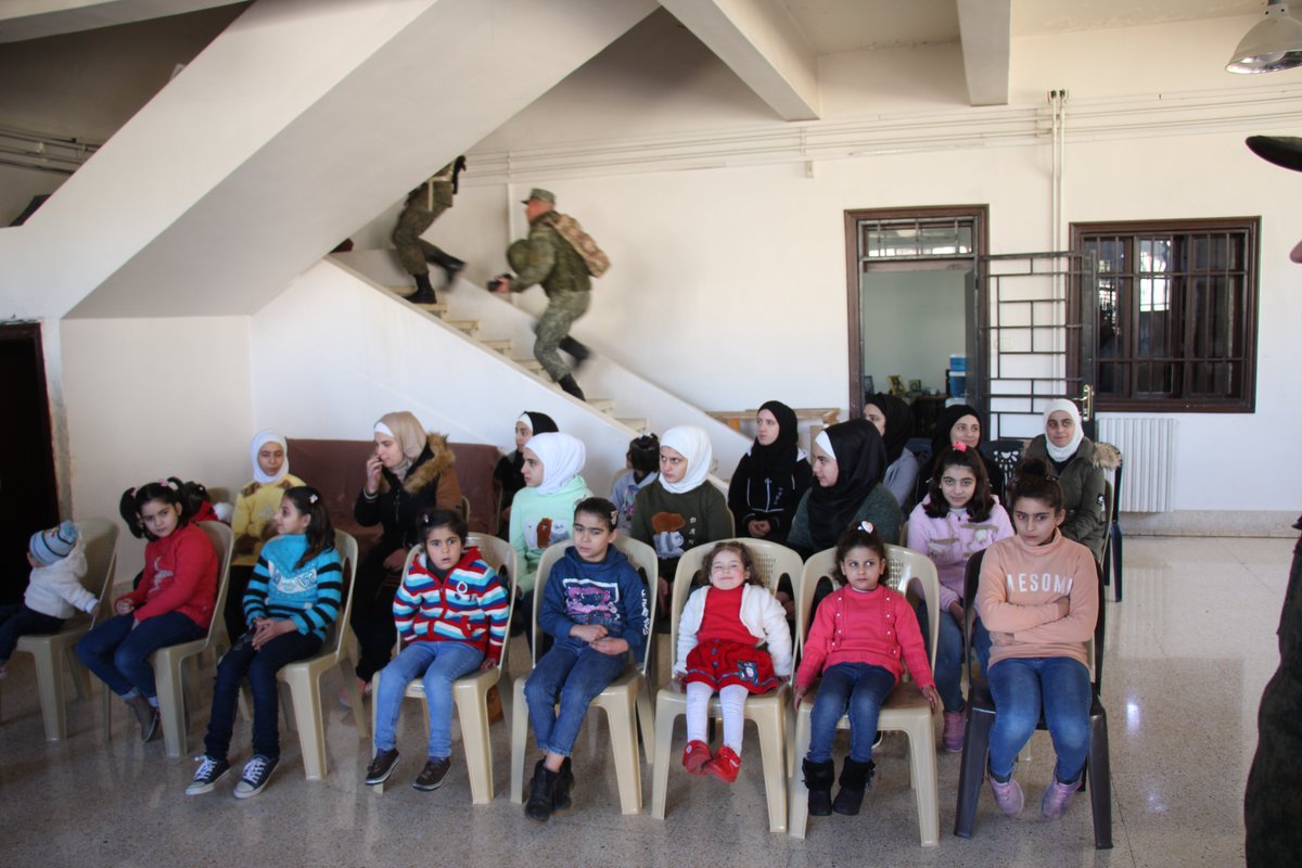 RealNewsAleppo's tweet photo. The Syrian # asylum for # girls-orphans "El Fattad Aliatima" has received another batch of # humanitarian aid from # Russian military personnel. Food kits, warm clothes and equipment necessary for the educational work of the institution were delivered to the orphanage. https://t.co/Uf0qPj4jEV
