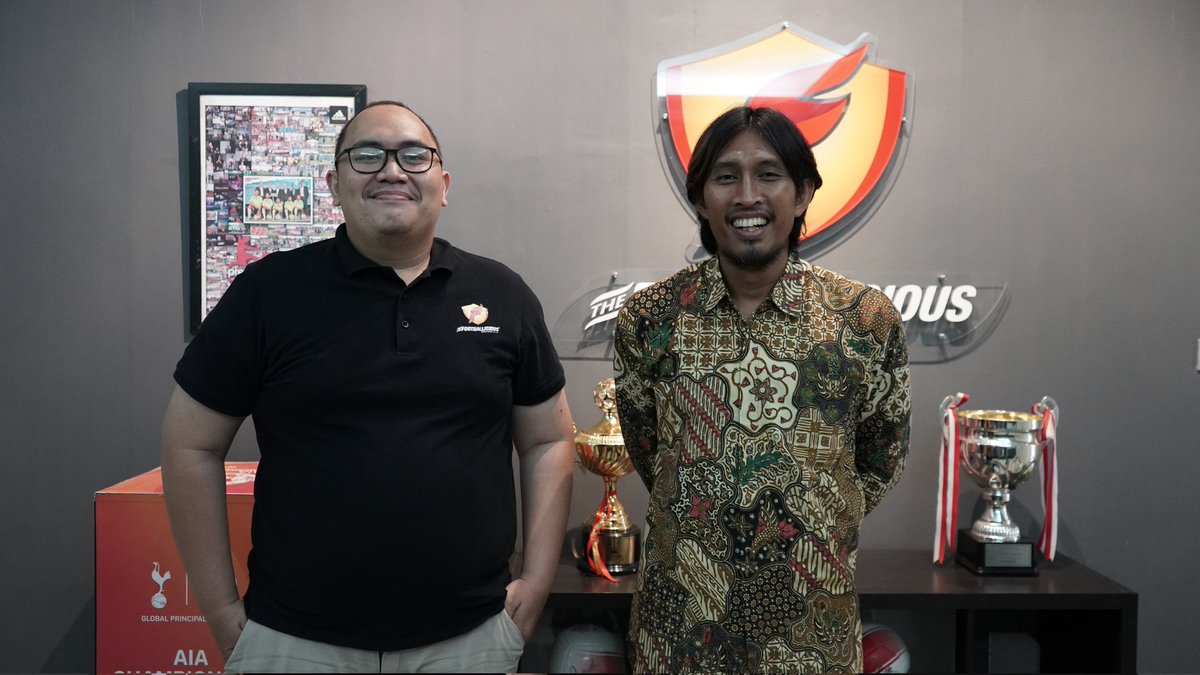 Ditrasm's tweet photo. Budi memang Sudarsono. https://t.co/NOd7JatNK1