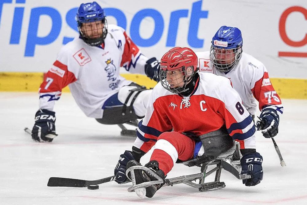 12-18 декабря в Чехии пройдет международный турнир Intetnational Para Hockey Cup
🏒 В соревнованиях примут участие национальные сборные 🇷🇺 и 🇨🇿 
📍 Матчи состоятся в городе Острава
👏 Удачи обеим командам! 

Foto: <a href="/RussianParalymp/">Команда ПКР - RPC Team</a>