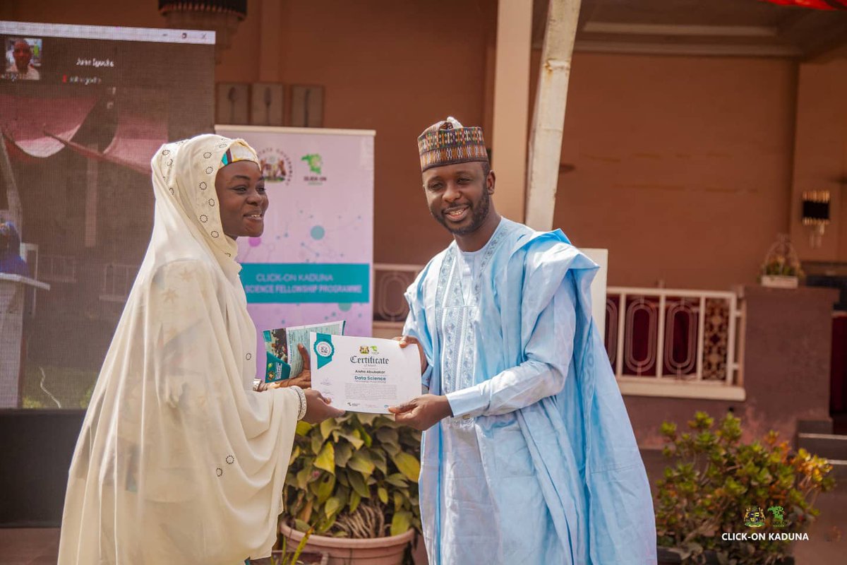 ClickOnKaduna's tweet photo. Aisha Abubakar @boldspace_GR, one of the graduating fellows in her speech during the graduation ceremony representing the pioneer cohort started the note by reminiscing on their journey so far. 
She said:

“I would like to say Thank you to the Click on Kaduna Family,... https://t.co/17wsWQUxrJ