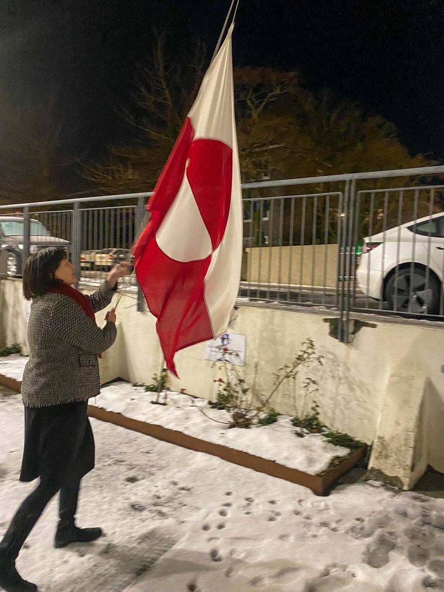 Today we raise the flag for human rights.
#InternationalHumanRightsDay