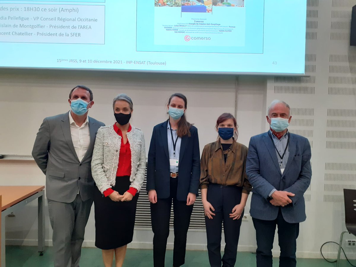NadiaPellefigue's tweet photo. Nos chercheurs sont notre avenir en @Occitanie.
👩🏻‍🏫Hier à @ENSAT_INP, surtout nos jeunes chercheuses!

Je remettais les prix #AREA à Mélodie Castellan et #JRSS à @b_mesnel.

La #recherche au service d'un nouveau modèle de développement.

#économiecirculaire #agriculture https://t.co/Txcbegriyp