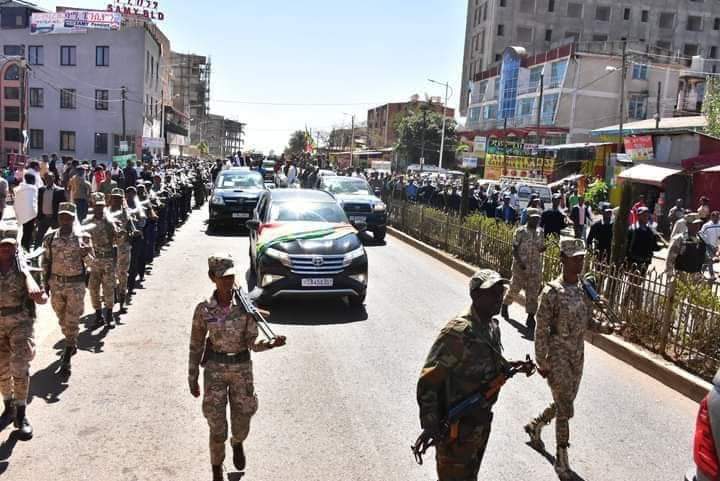MOusmanova's tweet photo. ወደር የሌለው ጀግንነት በሸዋ ሮቢት አባትና ልጅ የሰሩት እየታወሰ ይኖራል! በደማችሁ ኢትዮጵያን አቅንታችኋል።ይህን ጀግንነትና እጅግ ታላቅ መስዋዕትነት በመቅረፀ ደምፅና በምስል እንዲሁም በመፅሐፍ ተዘግቦና ለትውልድ መቀመጥ አለበት! @AbiyAhmedAli https://t.co/EyDrf1g2wq
