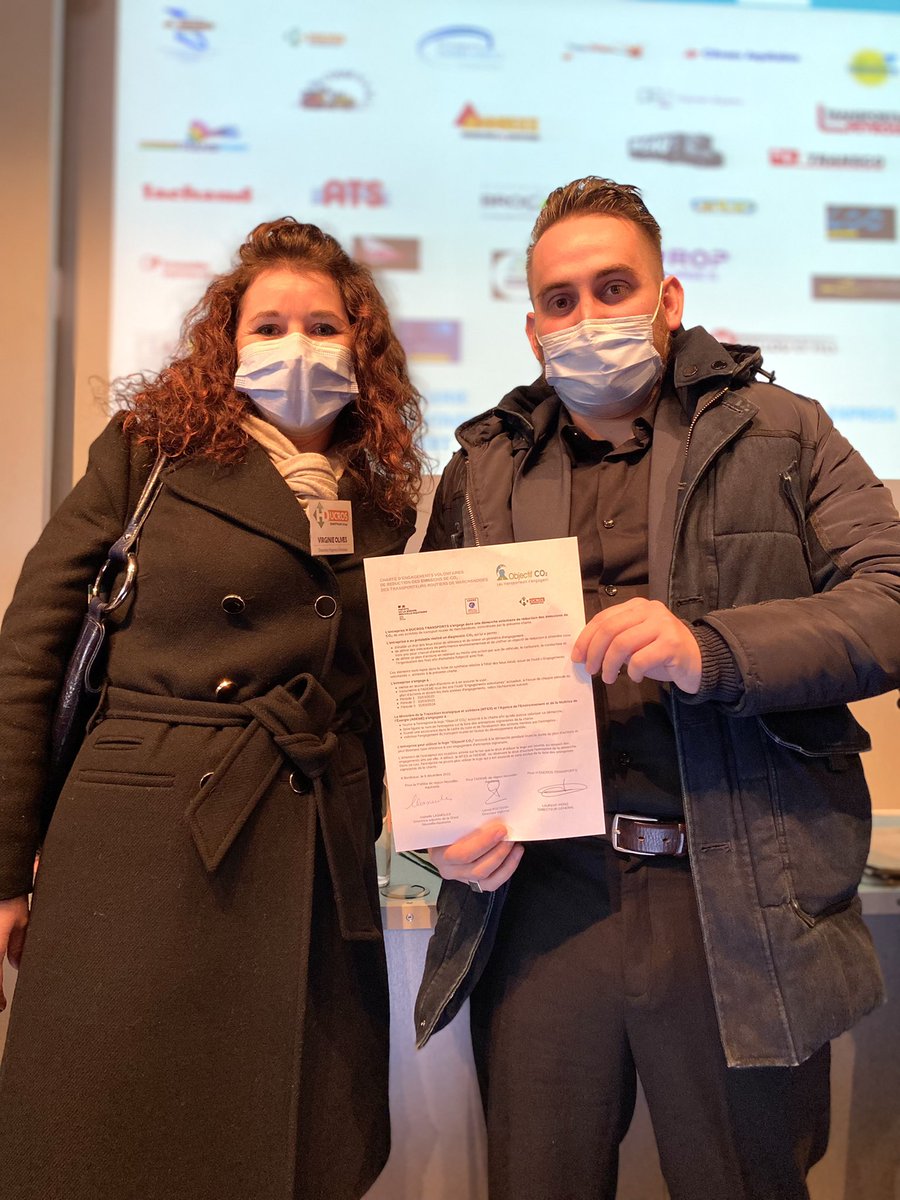 h_ducros's tweet photo. [#CharteCO2] 

C’est officiel ! Nous sommes chartés « Objectif CO2 » ♻️

Nous nous engageons sur une période de 3 ans à réduire nos émissions de Gaz à Effet de Serre  ✅

Une démarche engagée et responsable au coeur de notre stratégie #HDurable ! 🌱 https://t.co/jGmS4P418q