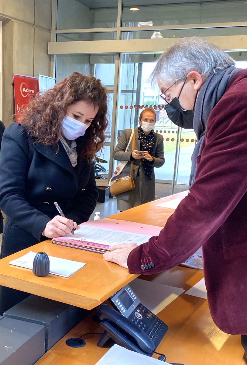 h_ducros's tweet photo. [#CharteCO2] 

C’est officiel ! Nous sommes chartés « Objectif CO2 » ♻️

Nous nous engageons sur une période de 3 ans à réduire nos émissions de Gaz à Effet de Serre  ✅

Une démarche engagée et responsable au coeur de notre stratégie #HDurable ! 🌱 https://t.co/jGmS4P418q