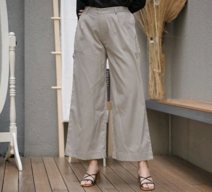 SimpleLookThing's tweet image. KULOT DRILL

Series cullotes dengan warna zupeerrr lengkap banget dan cakeuuup cakeuup gengs.  super comfy abisss

Flash sale!buruan sblm habis ni
44k
shp.ee/p4mtgfm