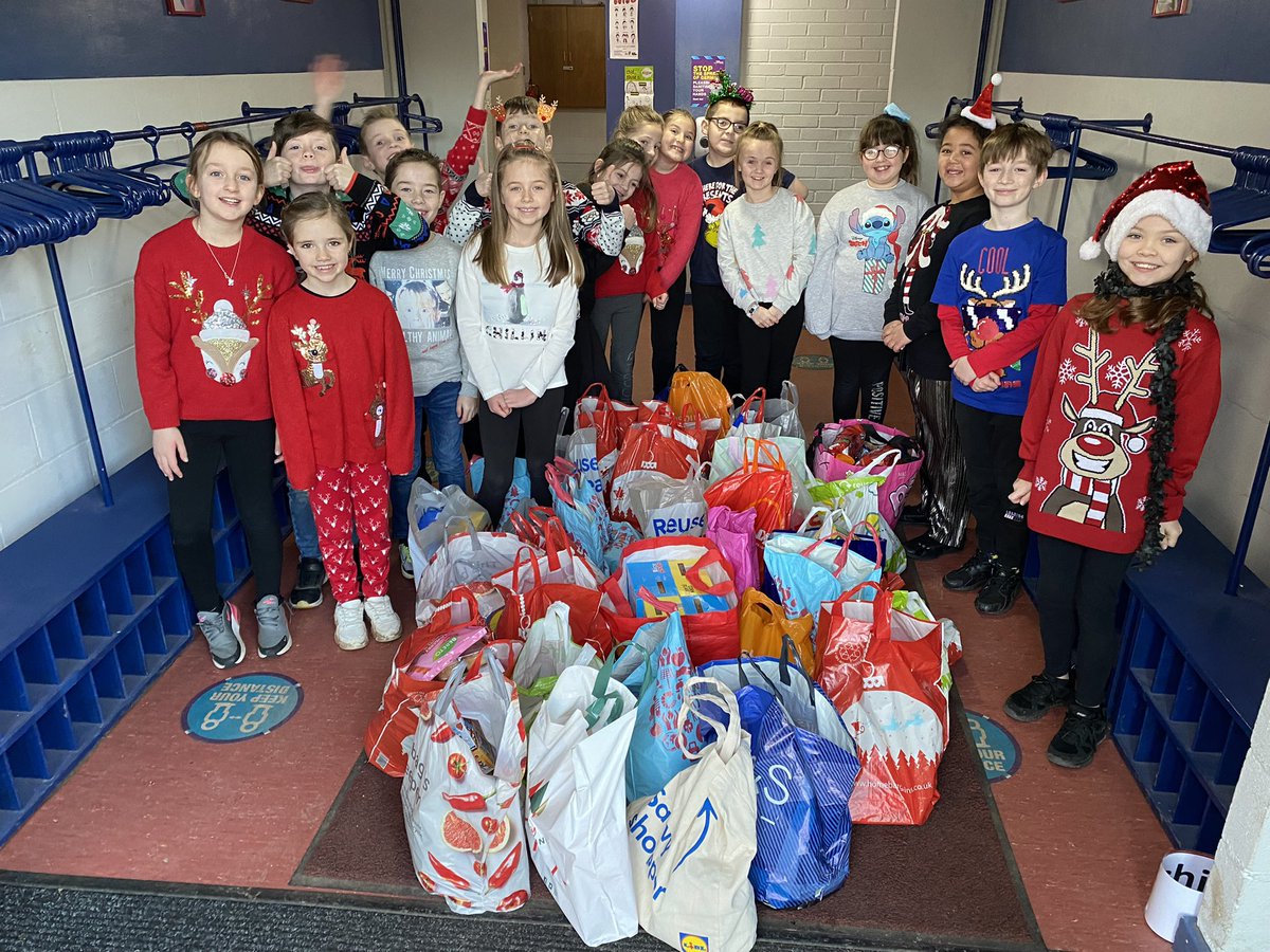 balmalloch's tweet photo. We are blown away by the generosity of everyone who donated to Kilsyth Food Bank. Thank you!😁 The Rights Respecting Committee had their hands full this morning with the donations and they looked great in their Christmas jumpers too! 🤩🎄#RightsRespectingSchool #Article24 #UNCRC https://t.co/1HrS7V2TjY