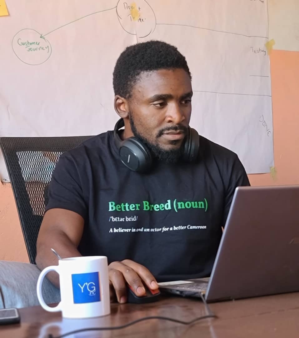 BetterBreedCMR's tweet photo. This #FridayInBlack @NforYembe of YG Group Bamenda dons one of our Memorabilia t-shirts with a simple message #EndAnglophoneCrisis https://t.co/fTvA3xOnrU