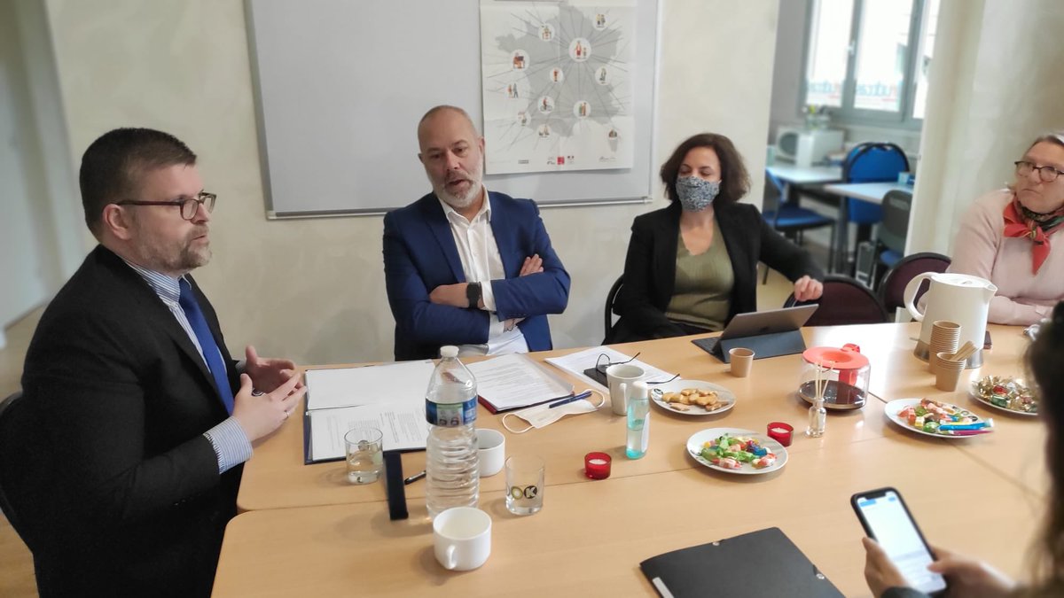 luccarvounas's tweet photo. Dans le tour de France des territoires que j'ai entamé depuis un an dans le cadre de ma présidence @unccas, je me déplace ce jour à Lyon. Rencontre avec #UDCCAS69 et son président @LAMIKDO ainsi que @SandrineRunel adjointe au Maire de Lyon. #Solidarité #Jeunesse #Inclusion https://t.co/Wzb74vHa6X