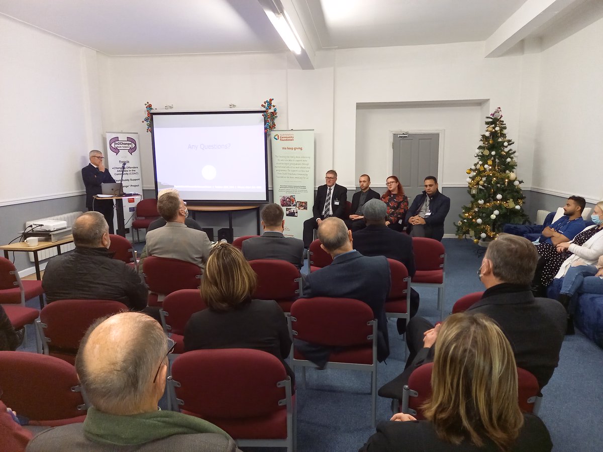 SY100Network's tweet image. A brilliant night at @In2Change1 yesterday for an #SY100 event themed around Peace, Justice and Strong Instituitions: number 16 of @SDGaction 🧑‍⚖️

Thanks to High Sheriff @MartinMckervey, our speakers and friends (new and old 👋) for a hard-hitting and informative evening 🙌