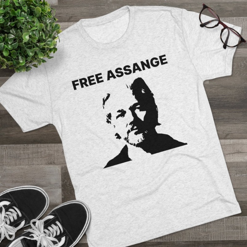 WikiLeaksShop's tweet photo. Our most popular tees on https://t.co/an1uYDkPGU