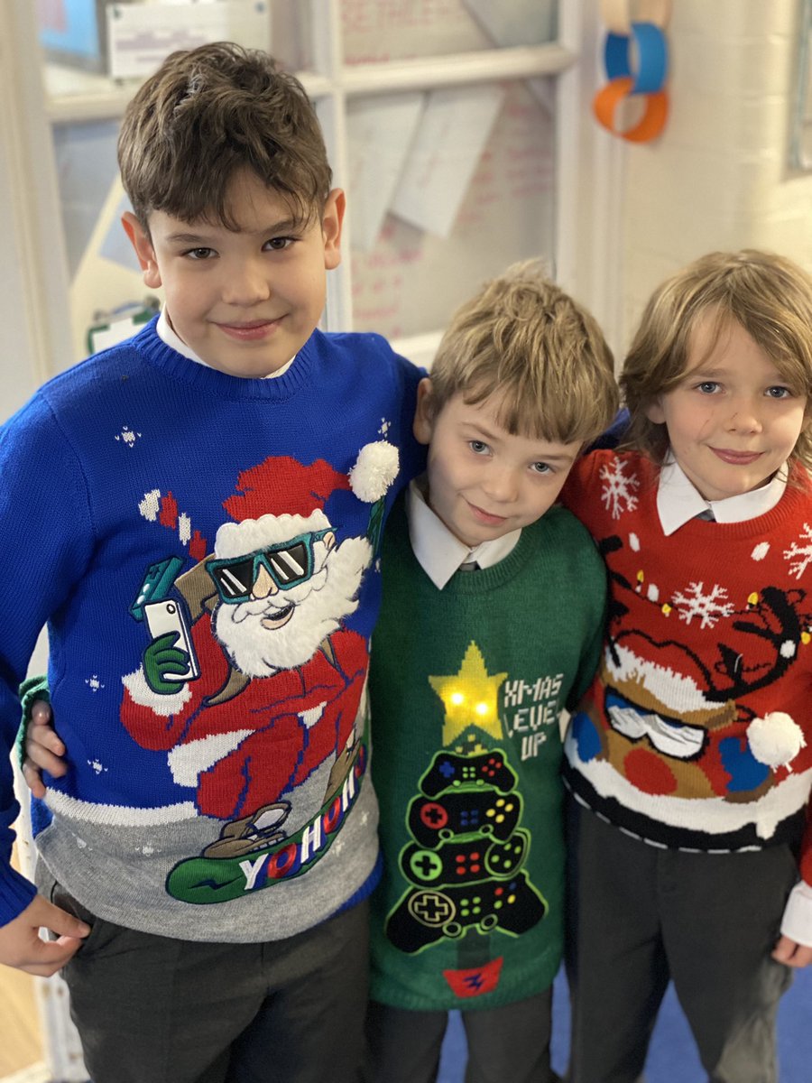 HPA_Philip_Lane's tweet image. Christmas Jumper Day at #HPAPL - We hope to see some more Christmas 🎅🏾 jumpers at our outdoor fair tonight ☃️🎄#christmasjumperday