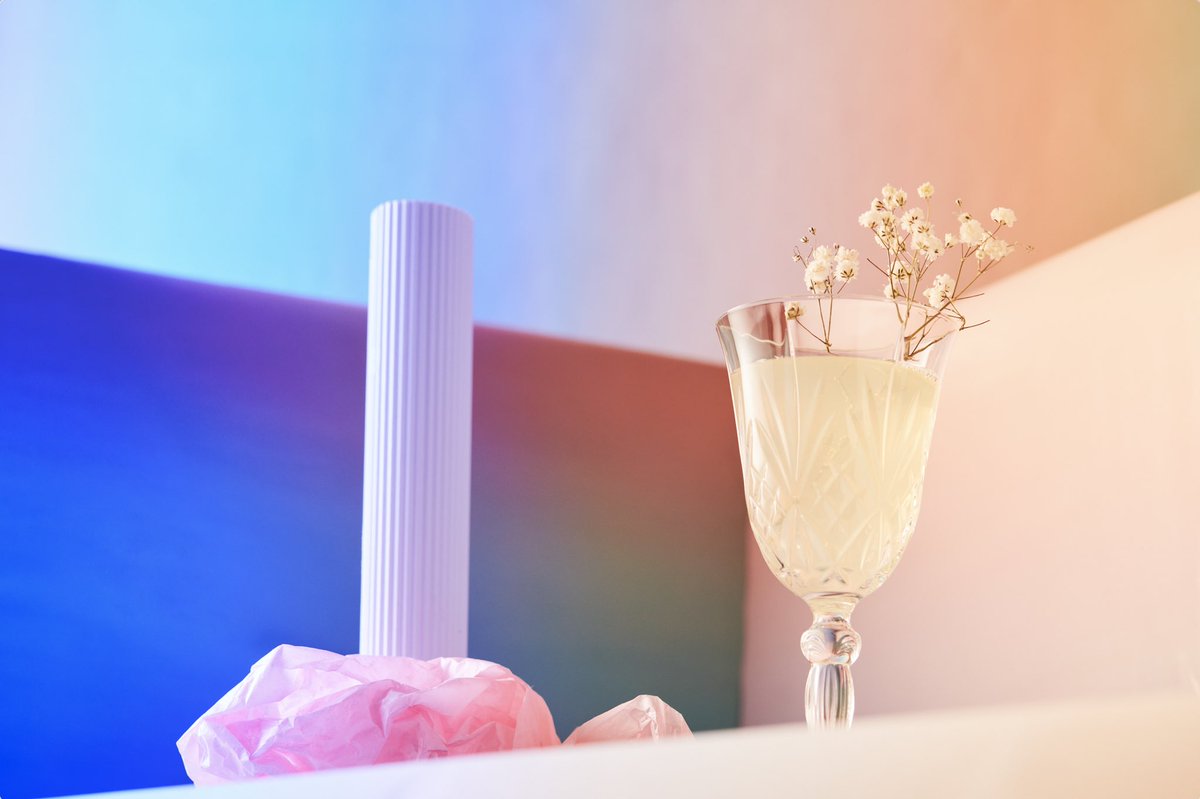 richcamera's tweet photo. New Studio work. Levelling up! #studiophotoshoot #drinkstylist #drinksphotography #cocktailporn #londonphotographer #edinburghphotographer #setbuilding #dreamlike #etherealaesthetic #colours #captureonepro #profotolighting #canon @profoto @captureonepro https://t.co/yDZwf1zy3z