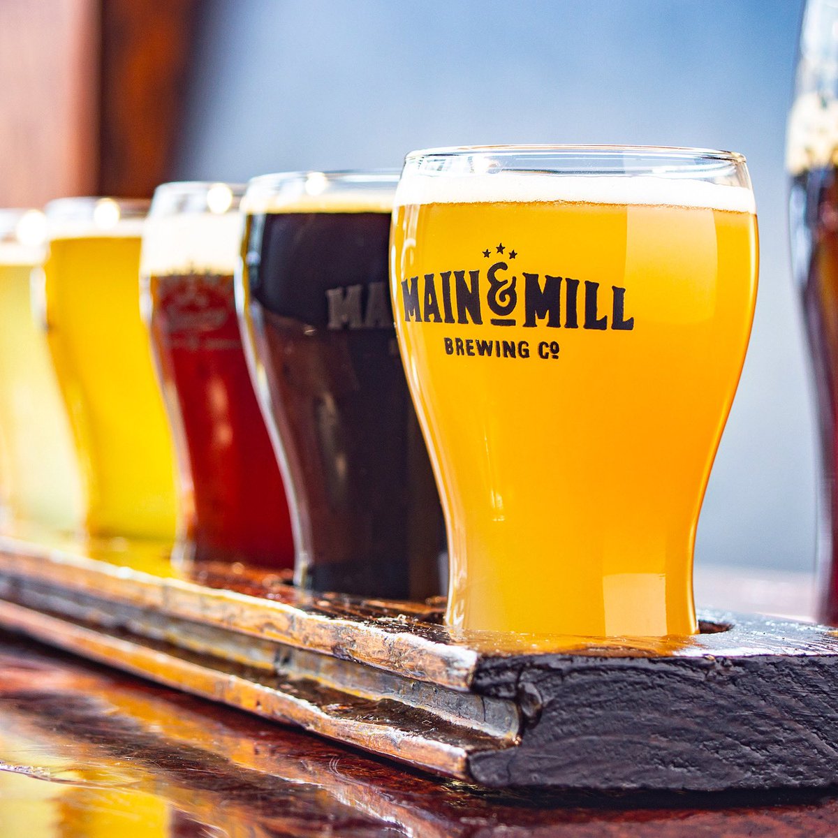 rolfringwald's tweet photo. #NationalLagerDay may not be the only day we enjoy this light, crisp, blonde adult beverage, but it sure is the one day we need to celebrate. #drinkphotography #beerphoto #beveragephotographer https://t.co/Oqu4h3cuRO