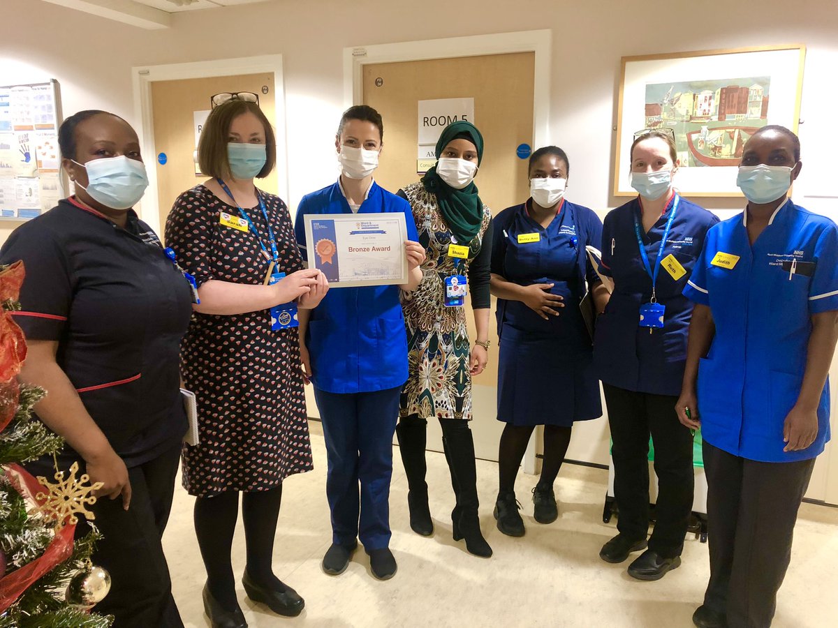 ShaziaSNHS's tweet photo. Proud Service Manager. Bronze ward accreditation for the Eye clinic. Well done Silvia, Judith, Ruth &amp; Eye clinic Team. 😊@NorthMidNHS @BelfonJohnso @SarahHa88622902 @Darren16056186 https://t.co/8TPeLP7cMF
