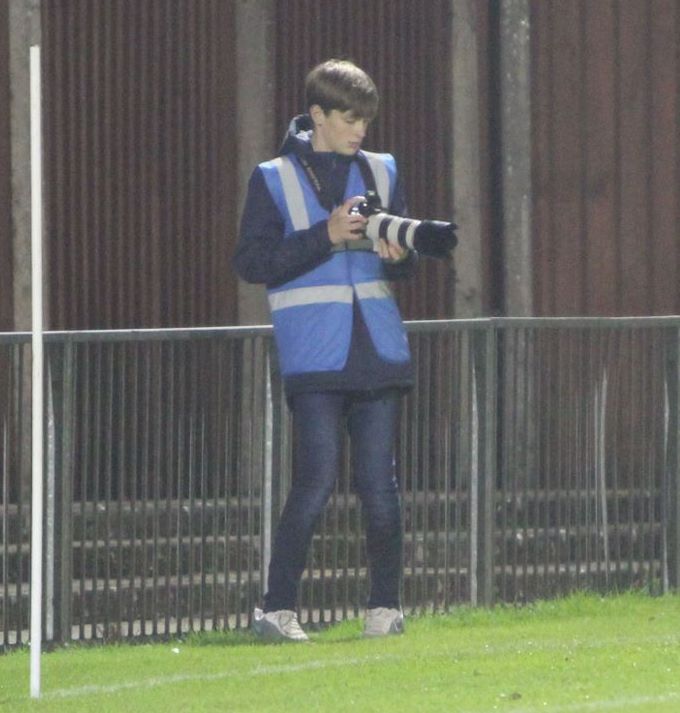 ActionPhotosTH tweet media