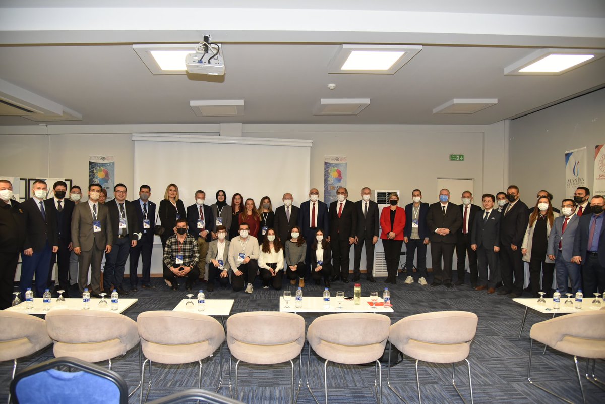 Manisa CBÜ öncülüğünde hazırlanan, STEM Eğitimcileri Derneği, Manisa ve Şanlıurfa Milli Eğitim Müdürlüklerinin paydaş olarak yer aldığı ve ABD Büyükelçiliği tarafından desteklenen “STREAM It Up!”Projesinin Lansman Toplantısı <a href="/ValiKaradeniz/">Yaşar Karadeniz</a>'in katılımıyla gerçekleştirildi.